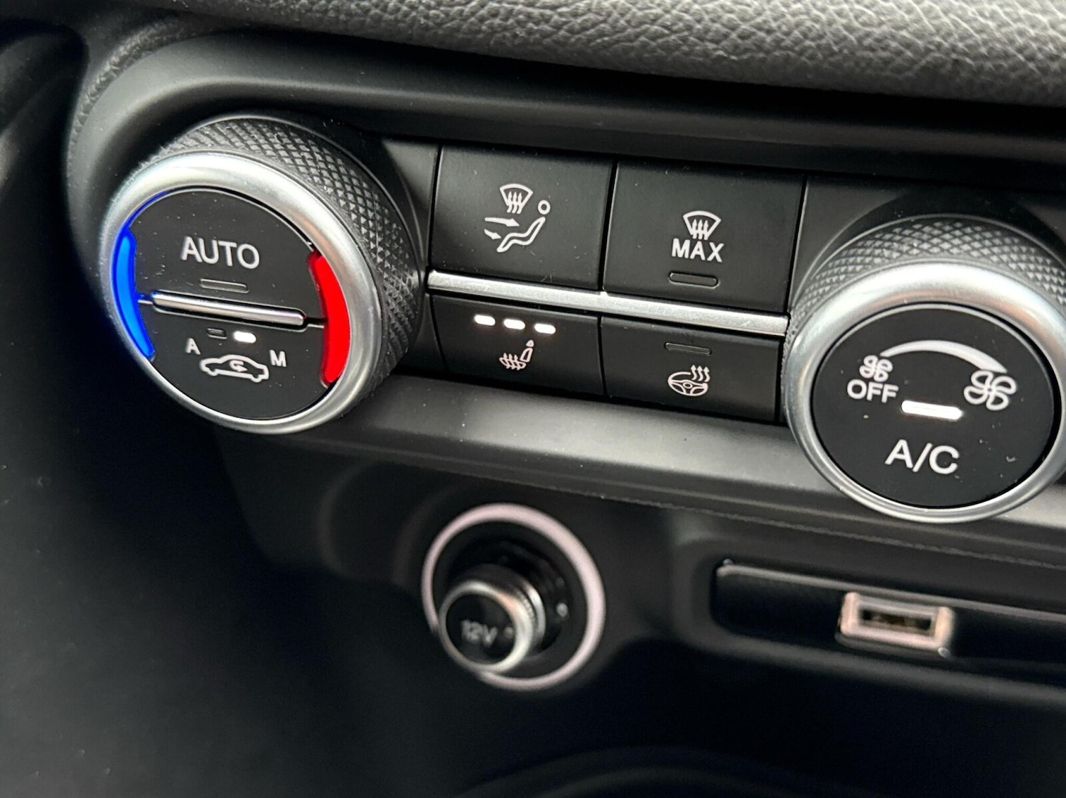 Used Alfa Romeo Giulia 2025 for sale - 76679300: Photo 21