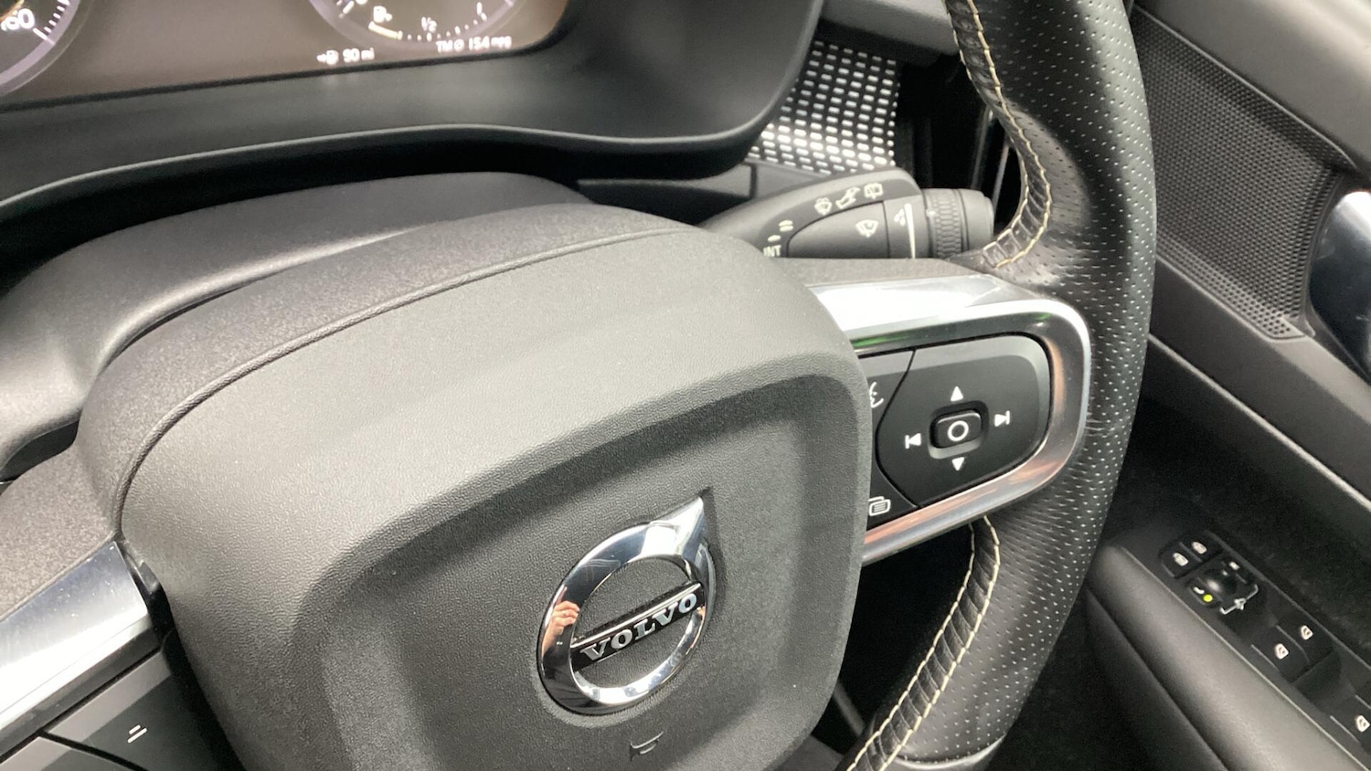 Used Volvo XC40 2020 for sale - 77330935: Photo 29