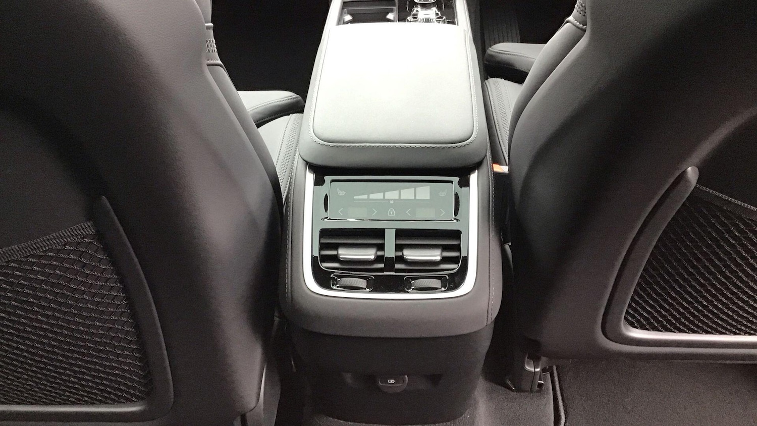 Used Volvo XC90 2025 for sale - 77120690: Photo 48