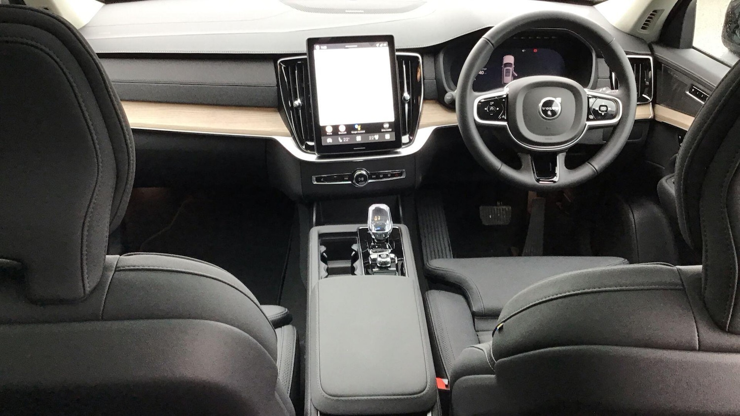 Used Volvo XC90 2025 for sale - 77120690: Photo 6