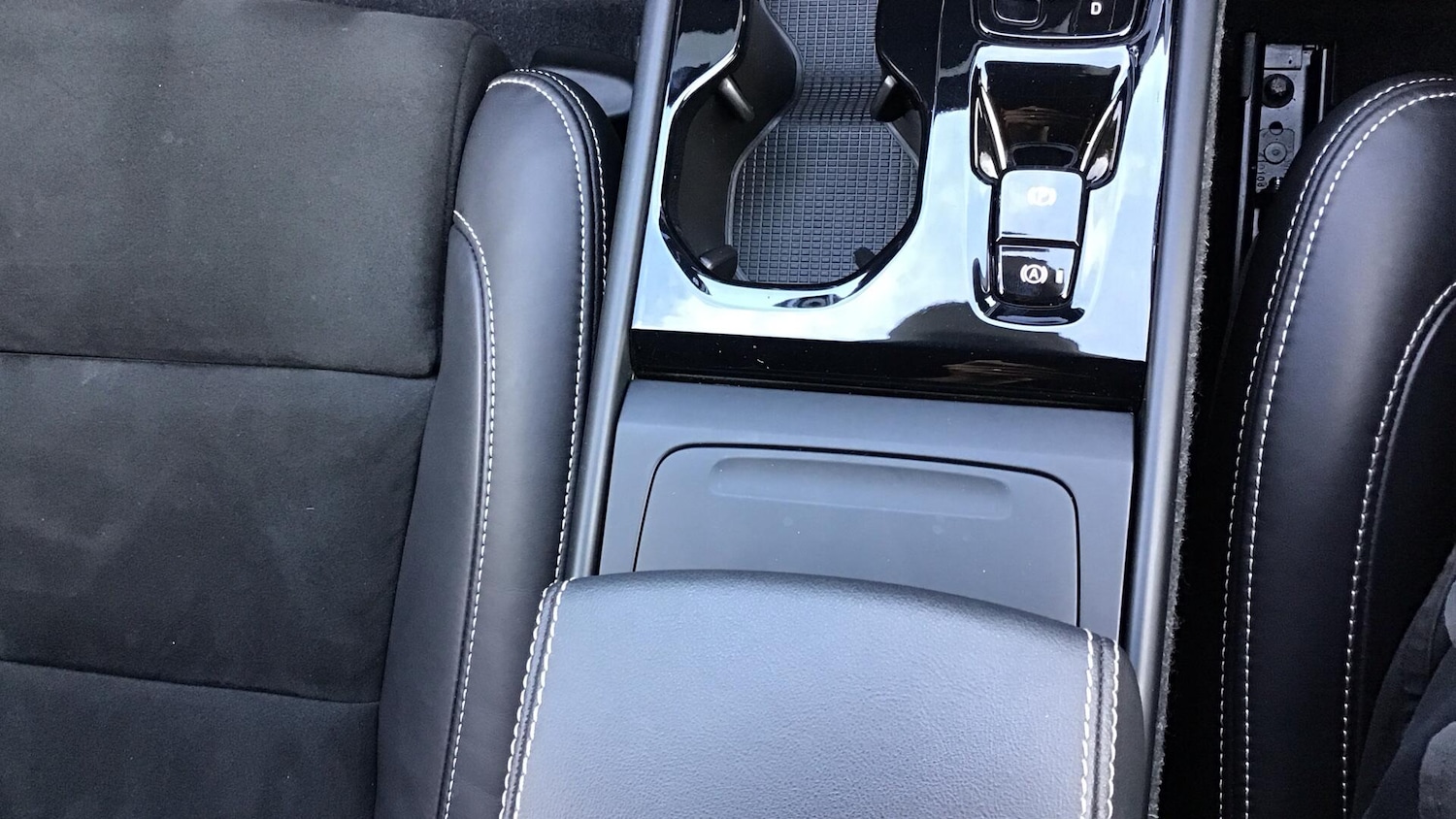 Used Volvo XC40 2021 for sale - 76550508: Photo 16