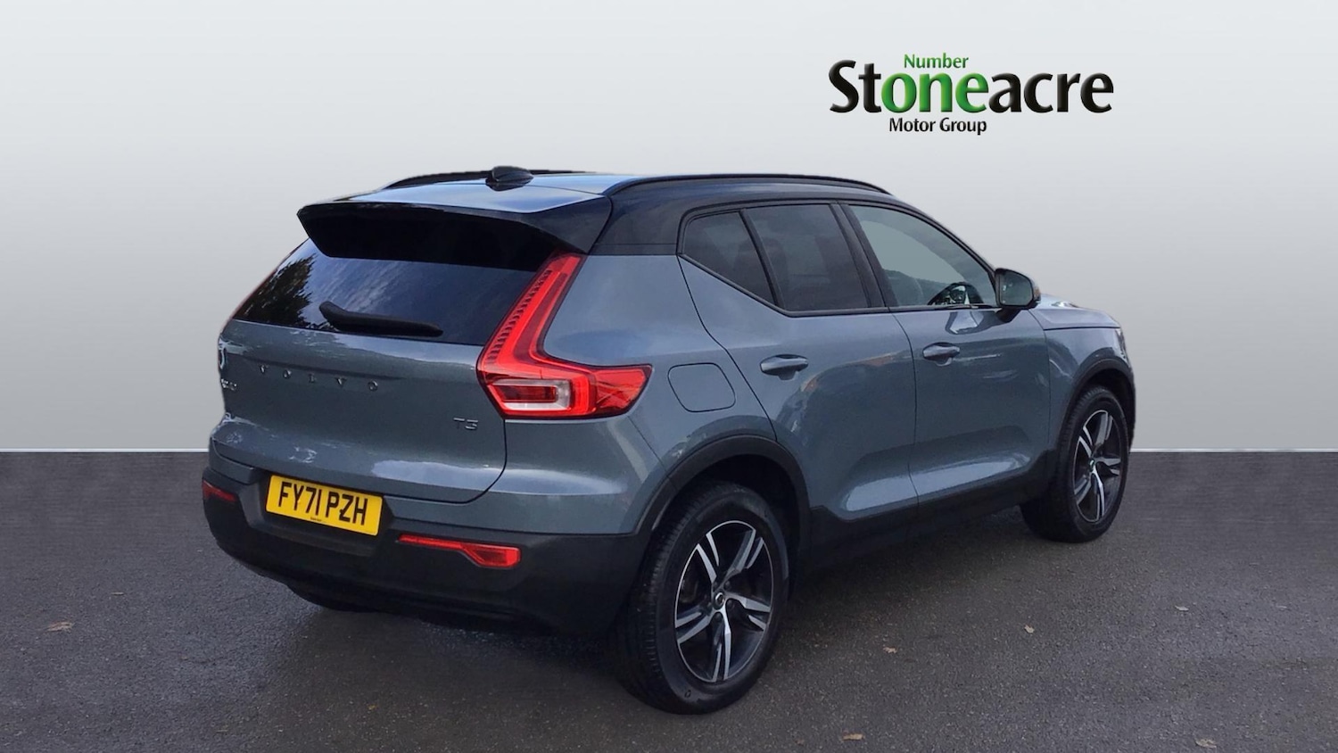 Used Volvo XC40 2021 for sale - 76550508: Photo 2