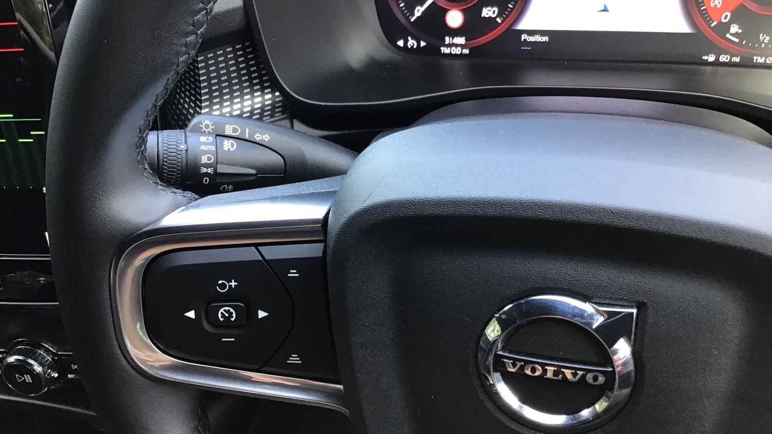 Used Volvo XC40 2021 for sale - 76550508: Photo 26