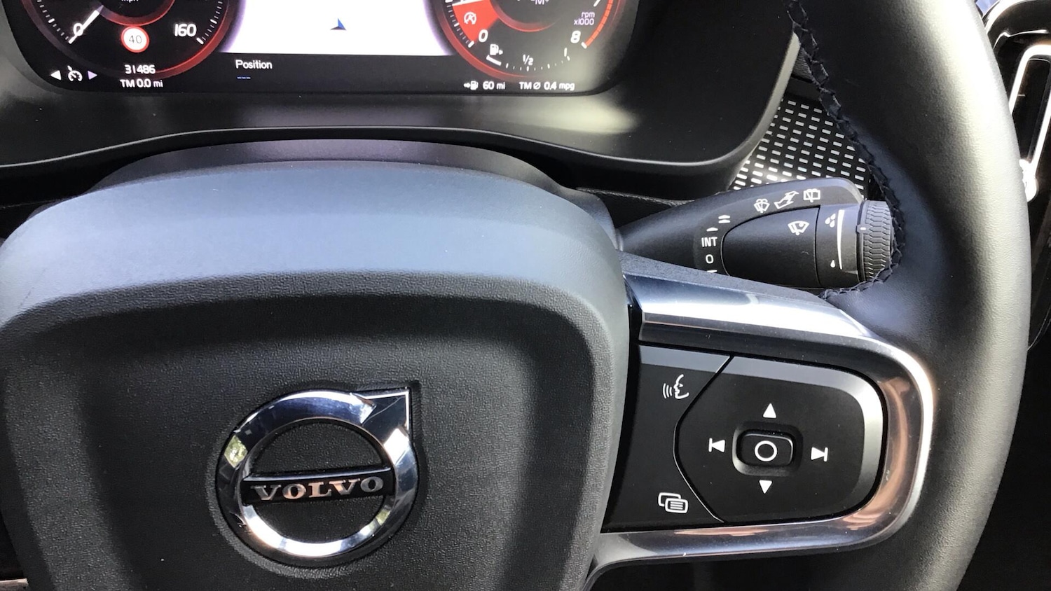 Used Volvo XC40 2021 for sale - 76550508: Photo 27