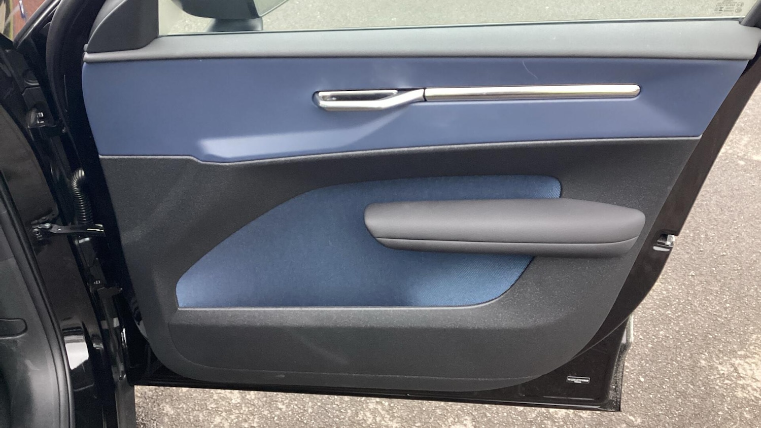 Used Volvo EX30 2025 for sale - 77230330: Photo 30