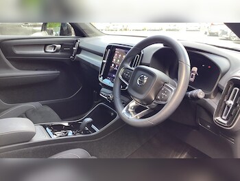 Used Volvo XC40 2023 for sale - 78539424: Photo