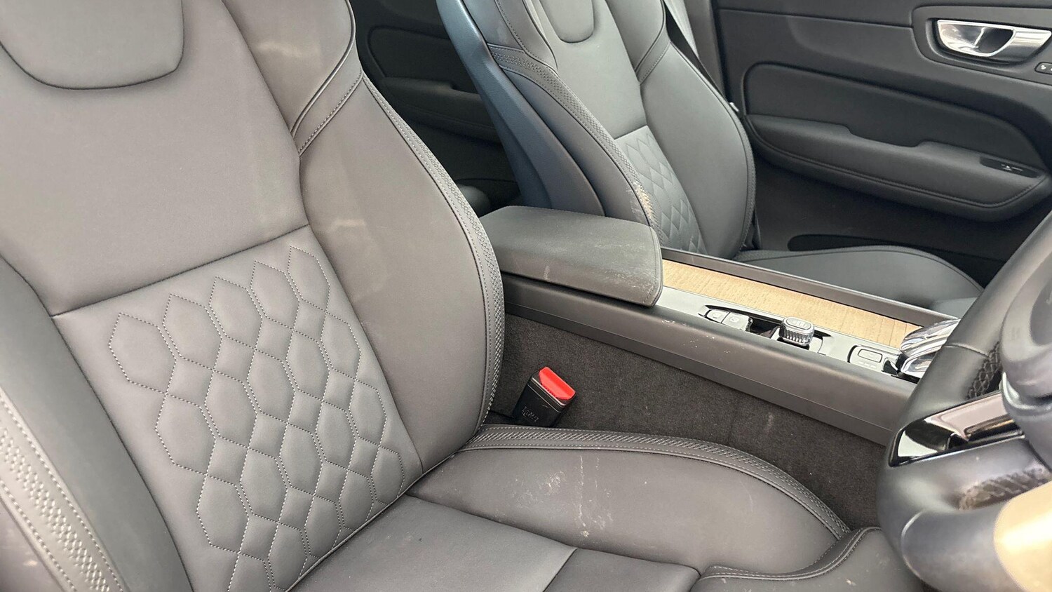 Used Volvo XC60 2025 for sale - 77710534: Photo 53