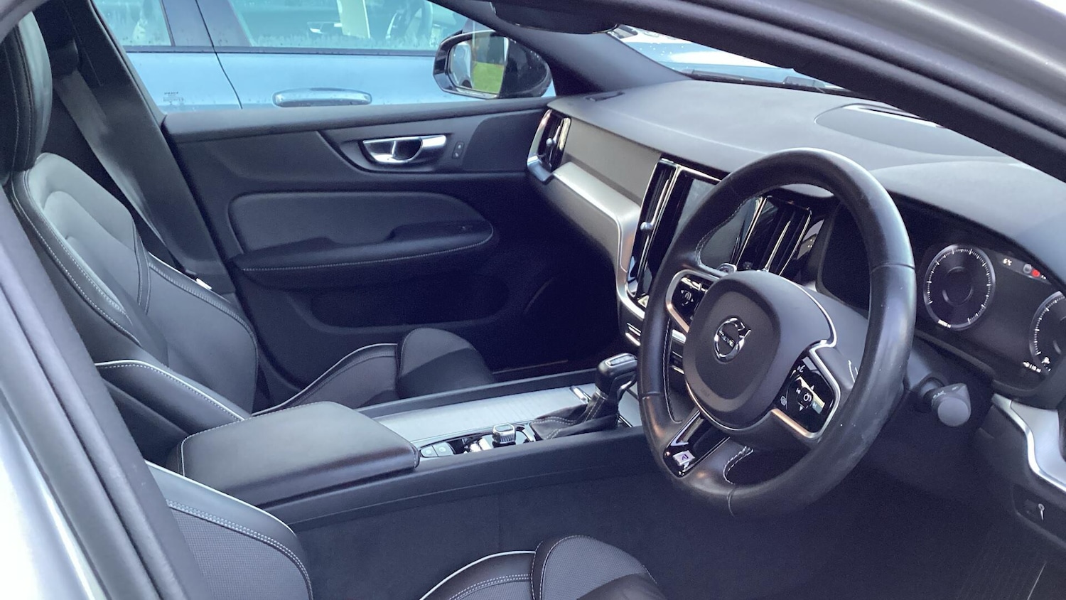 Used Volvo S60 2019 for sale - 77386468: Photo 4