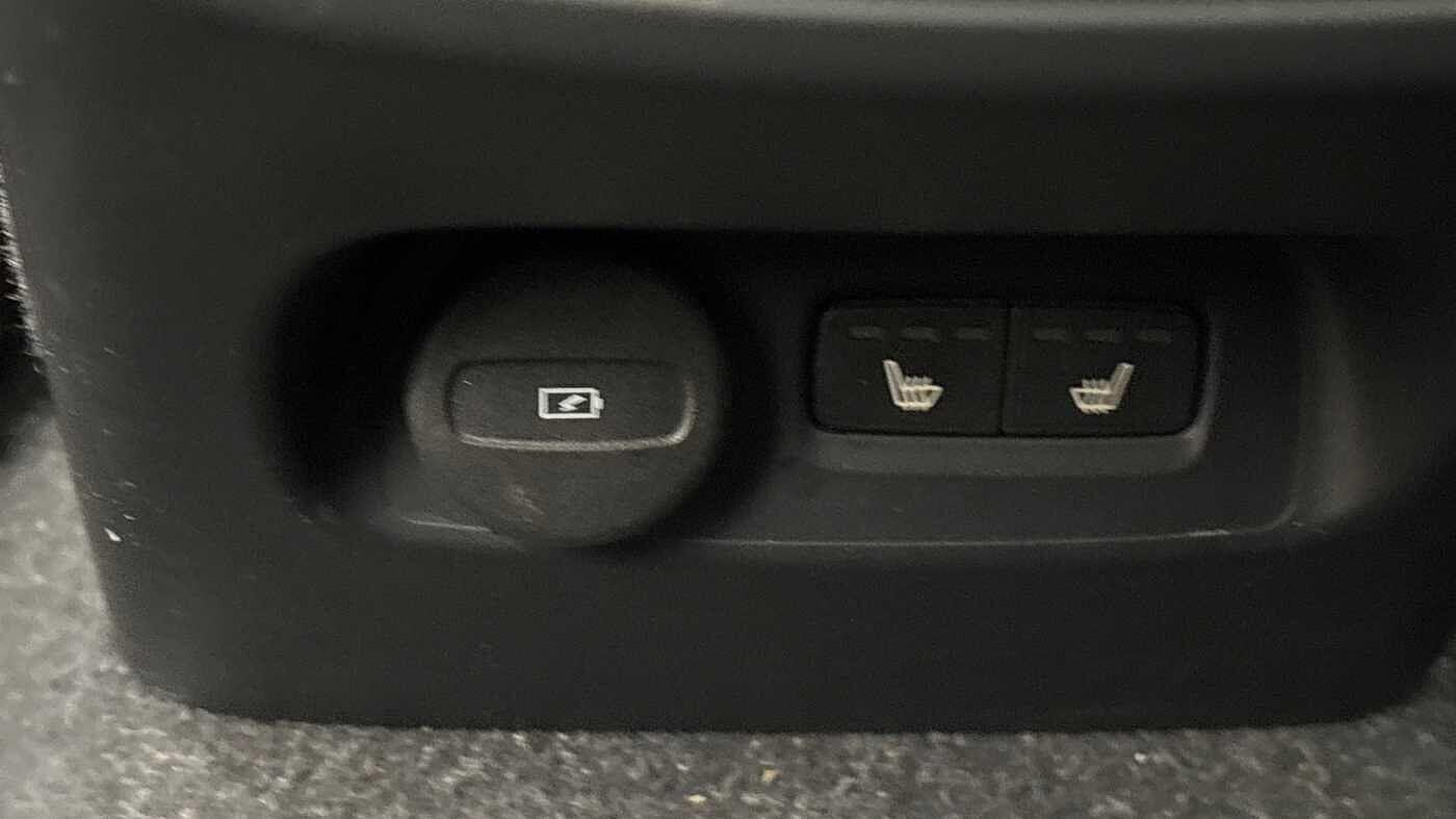 Used Volvo XC40 for sale - 77670647: Photo 17