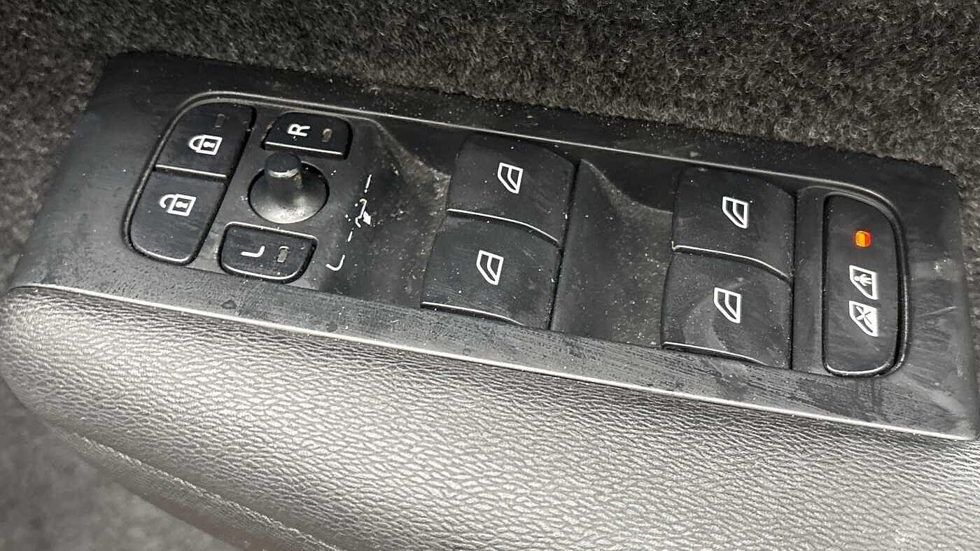 Used Volvo XC40 for sale - 77670647: Photo 25