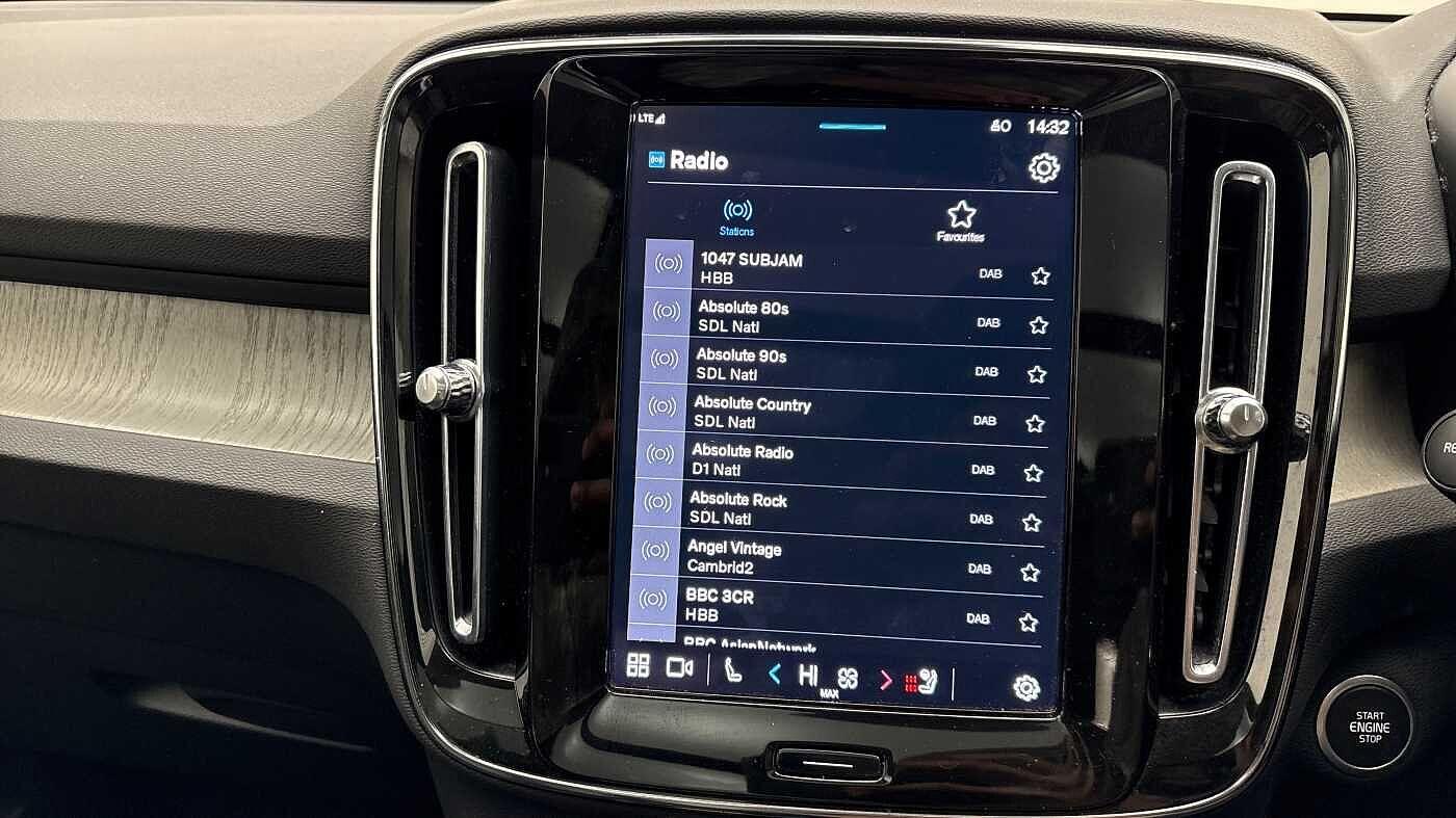 Used Volvo XC40 for sale - 77670647: Photo 37