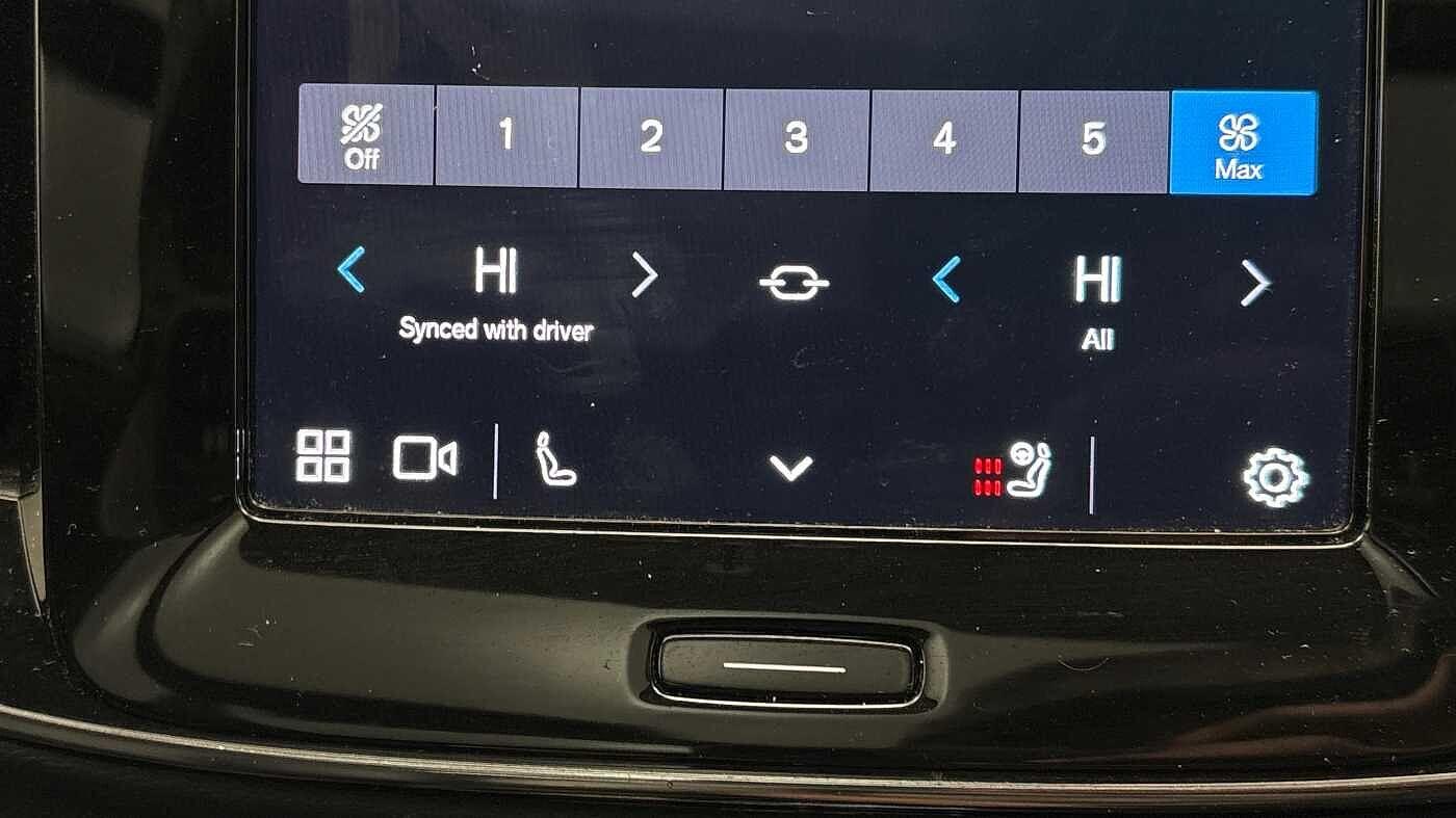 Used Volvo XC40 for sale - 77670647: Photo 40