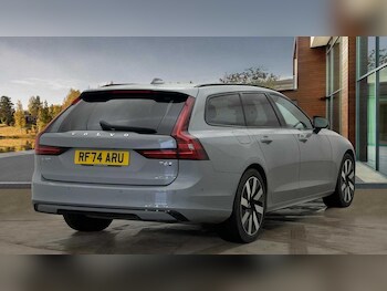Used Volvo V90 2025 for sale - 77330391: Photo