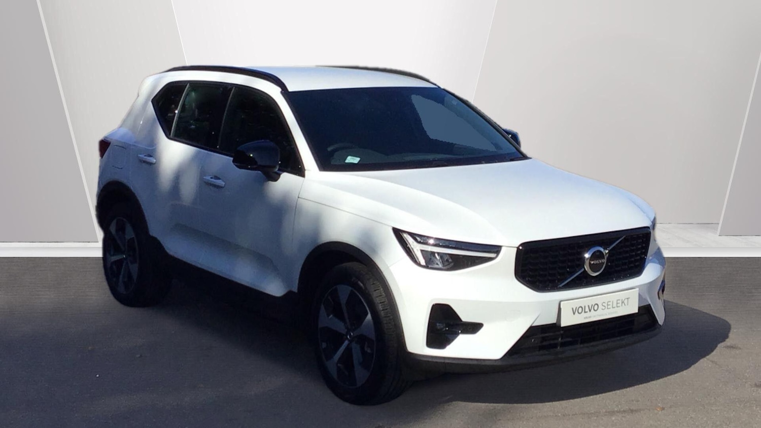 Used Volvo XC40 2025 for sale - 76441385: Photo 1