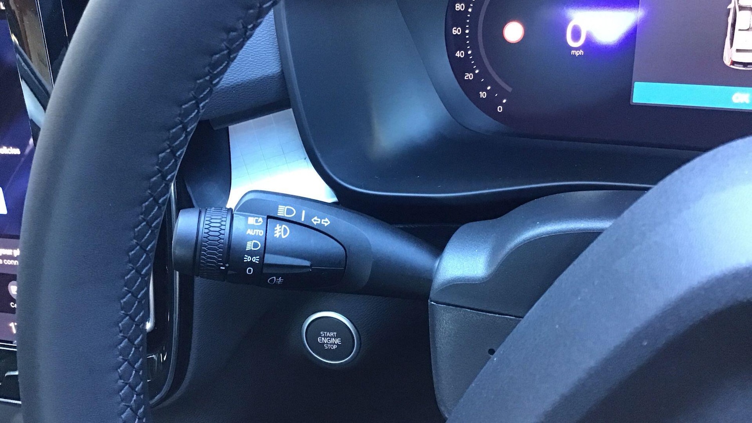 Used Volvo XC40 2025 for sale - 76441385: Photo 14