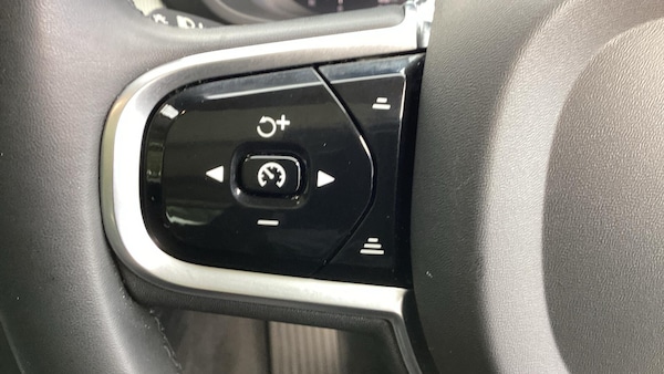 Used Volvo XC60 2023 for sale - 76094925: Photo 21