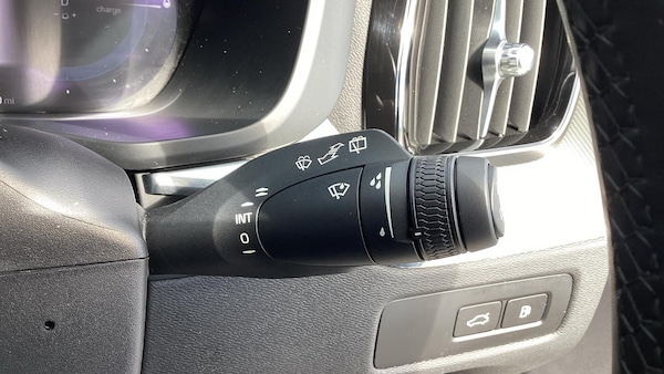 Used Volvo XC60 2023 for sale - 76094925: Photo 25