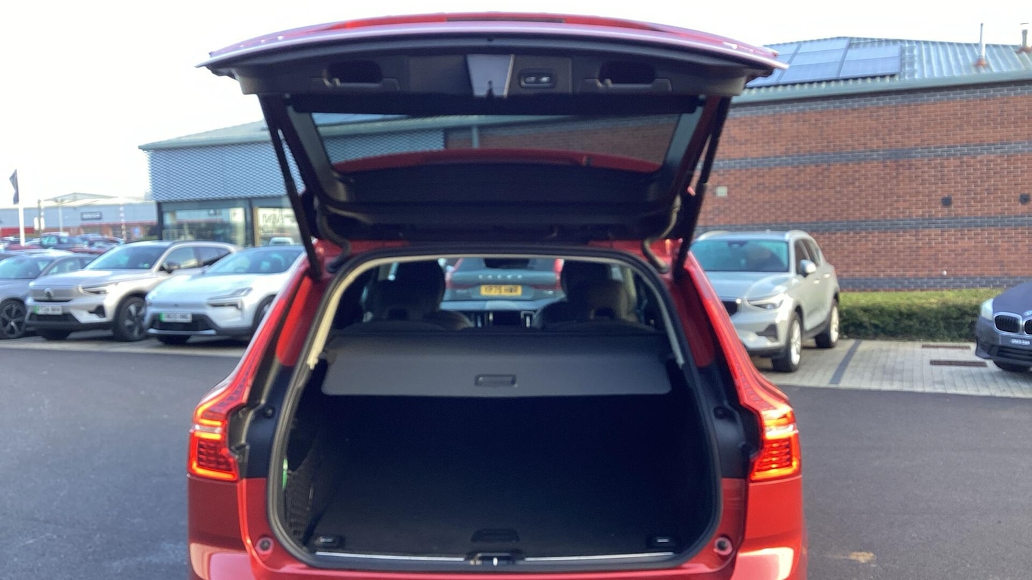 Used Volvo XC60 2023 for sale - 76522170: Photo 13