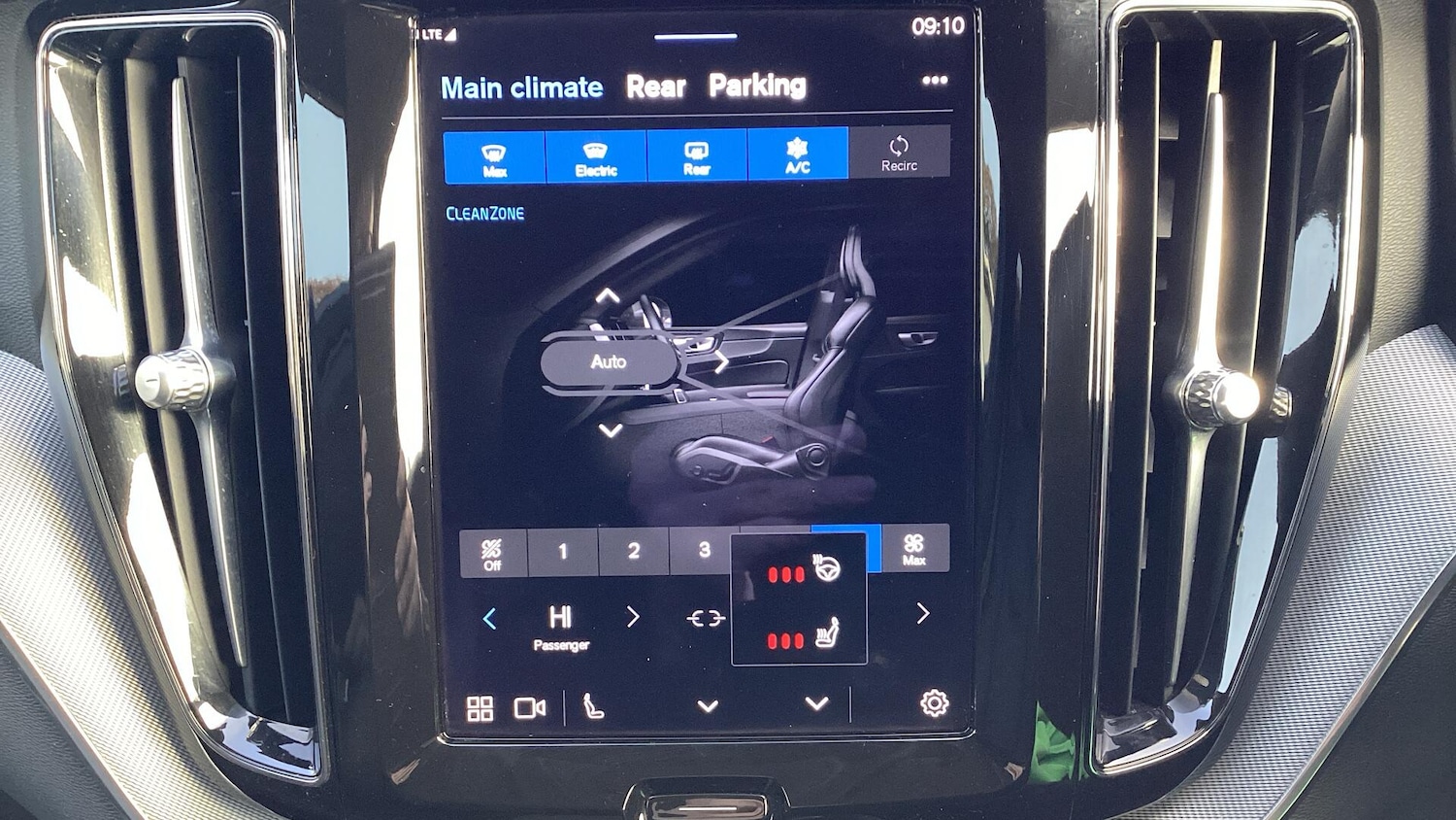 Used Volvo XC60 2023 for sale - 76522170: Photo 22