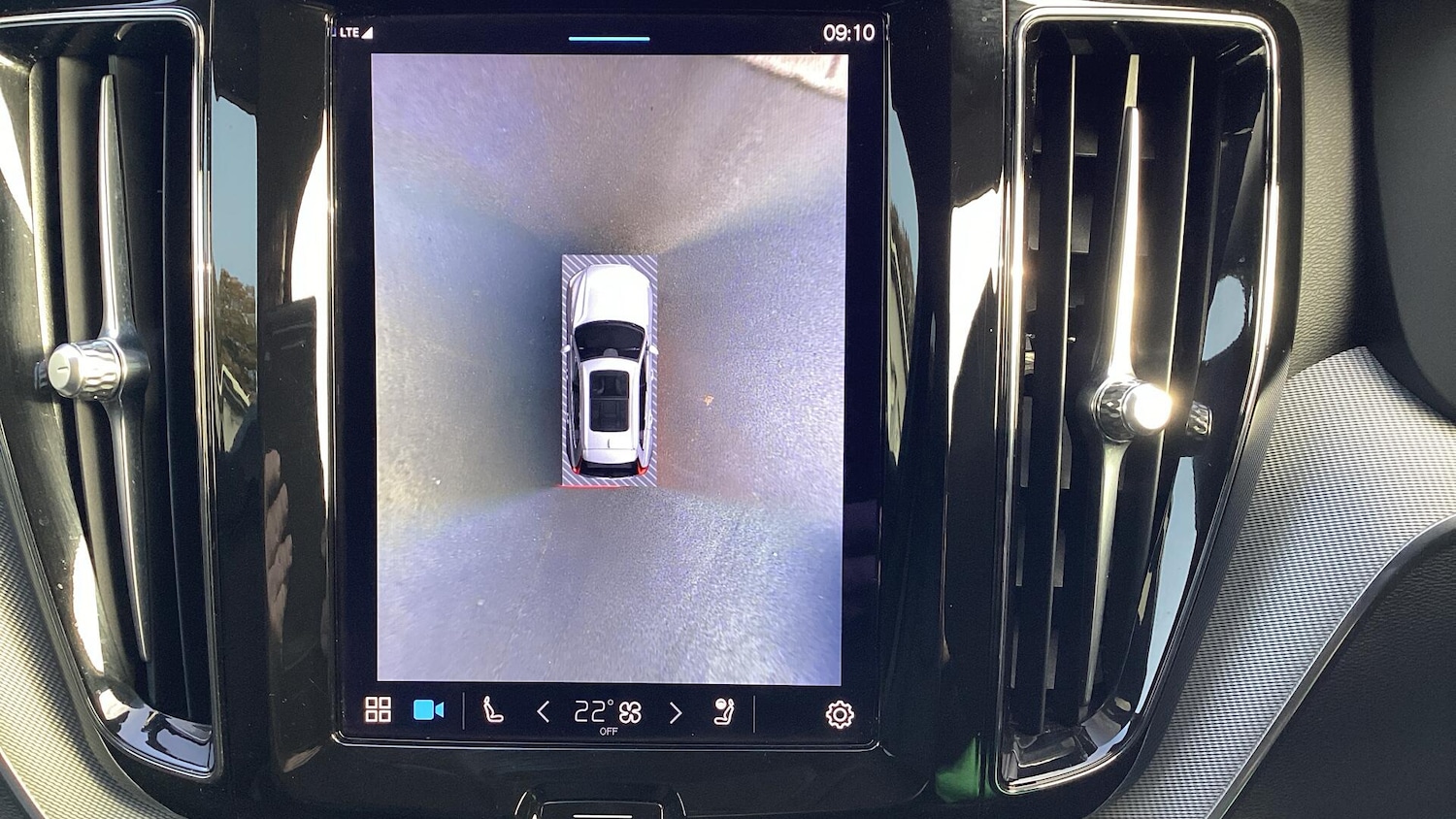 Used Volvo XC60 2023 for sale - 76522170: Photo 23