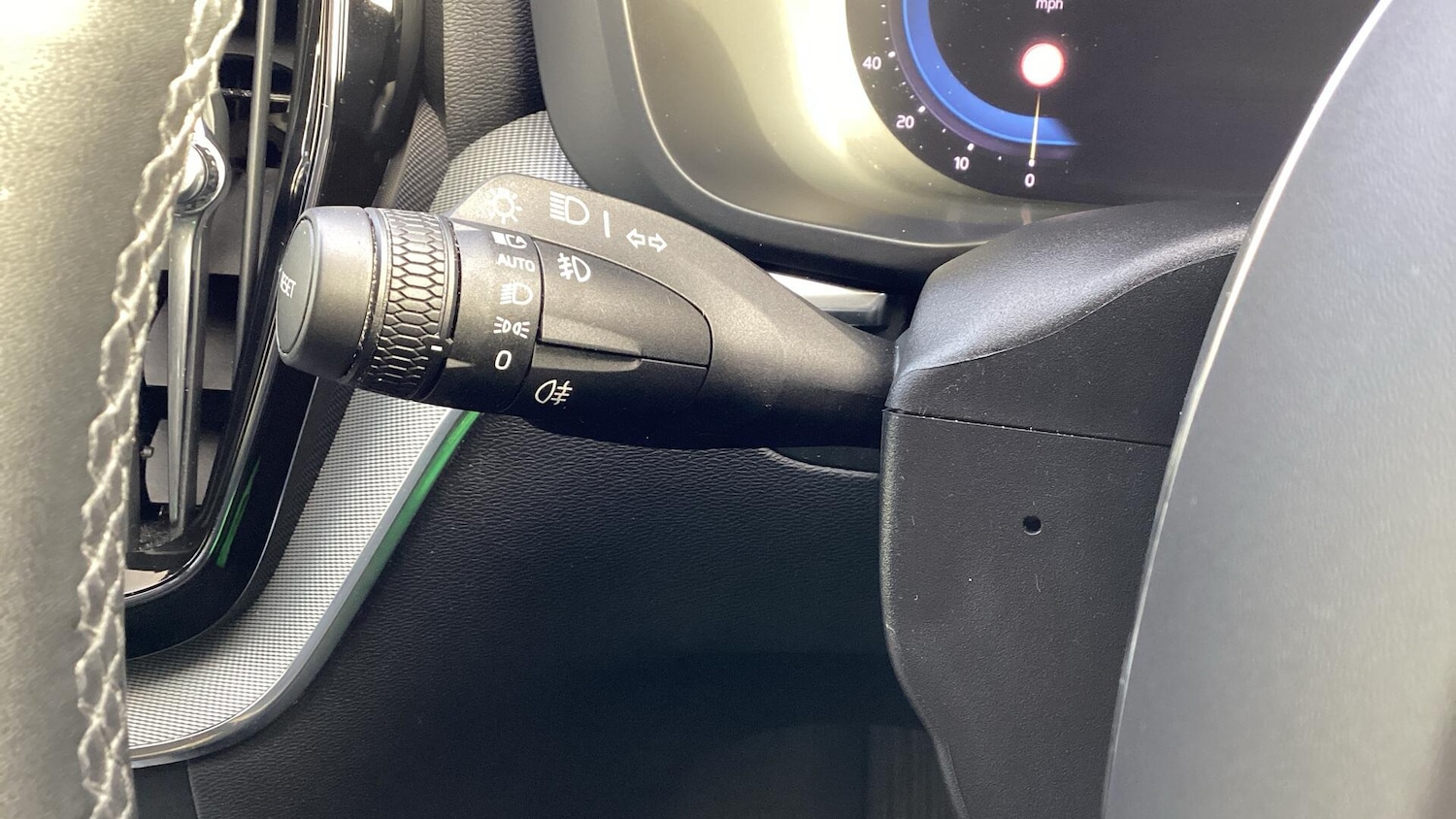 Used Volvo XC60 2023 for sale - 76522170: Photo 30