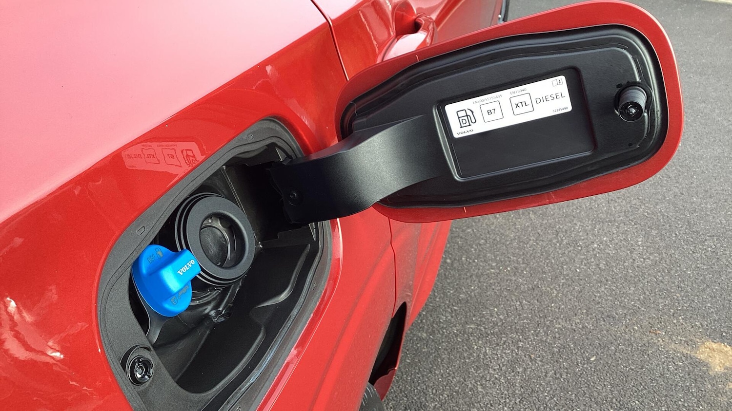 Used Volvo XC60 2023 for sale - 76522170: Photo 40