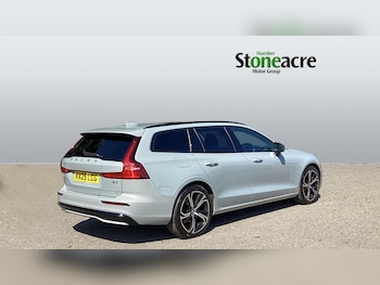 Used Volvo V60 2025 for sale - 79107040: Photo