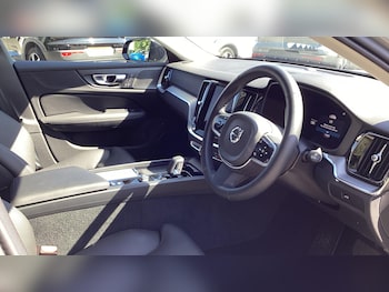 Used Volvo V60 2025 for sale - 79107040: Photo