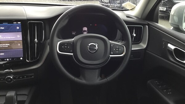 Used Volvo XC60 2024 for sale - 75768998: Photo 10