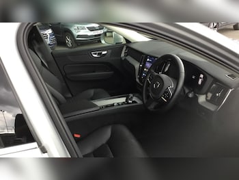 Used Volvo XC60 2024 for sale - 75768998: Photo
