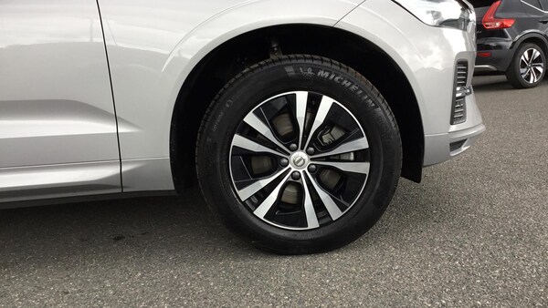 Used Volvo XC60 2024 for sale - 75768998: Photo 9