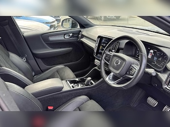 Used Volvo XC40 2020 for sale - 79553790: Photo