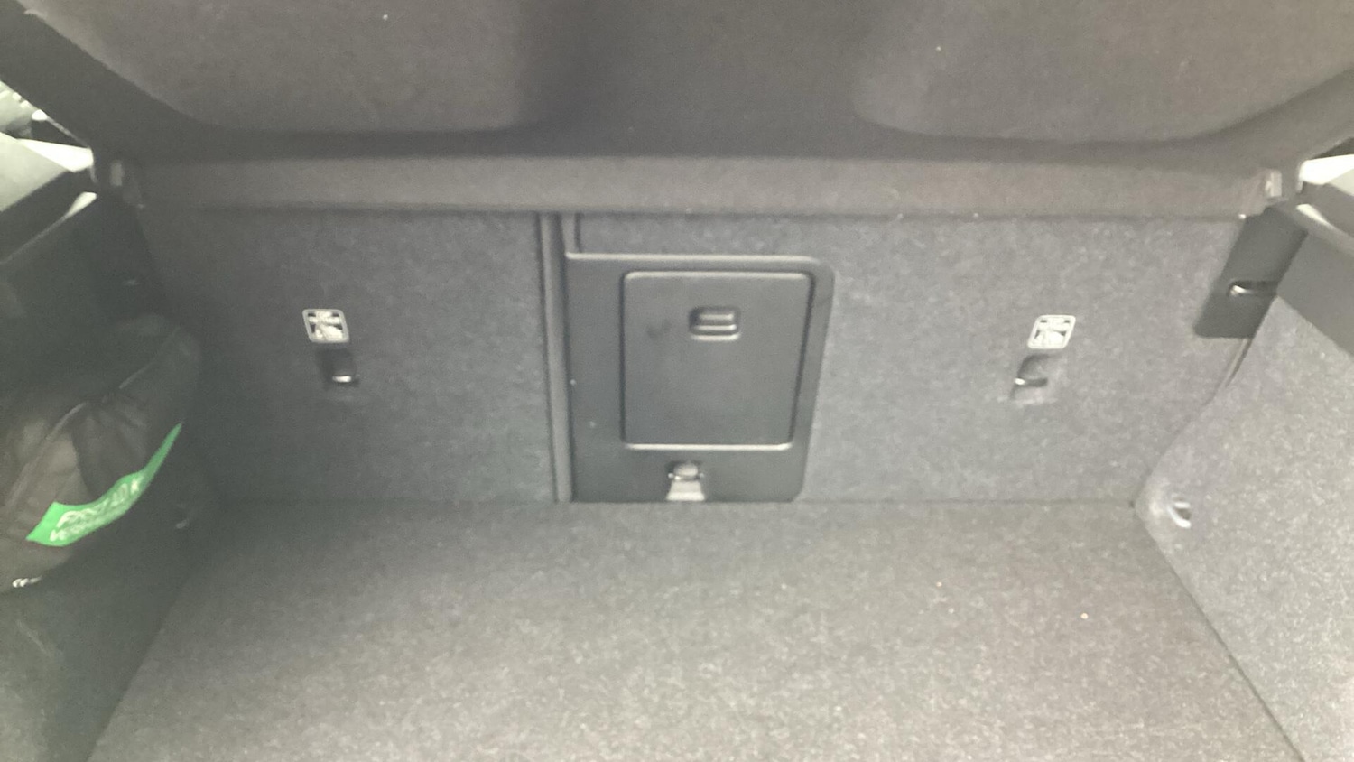 Used Volvo XC40 2023 for sale - 75991469: Photo 35