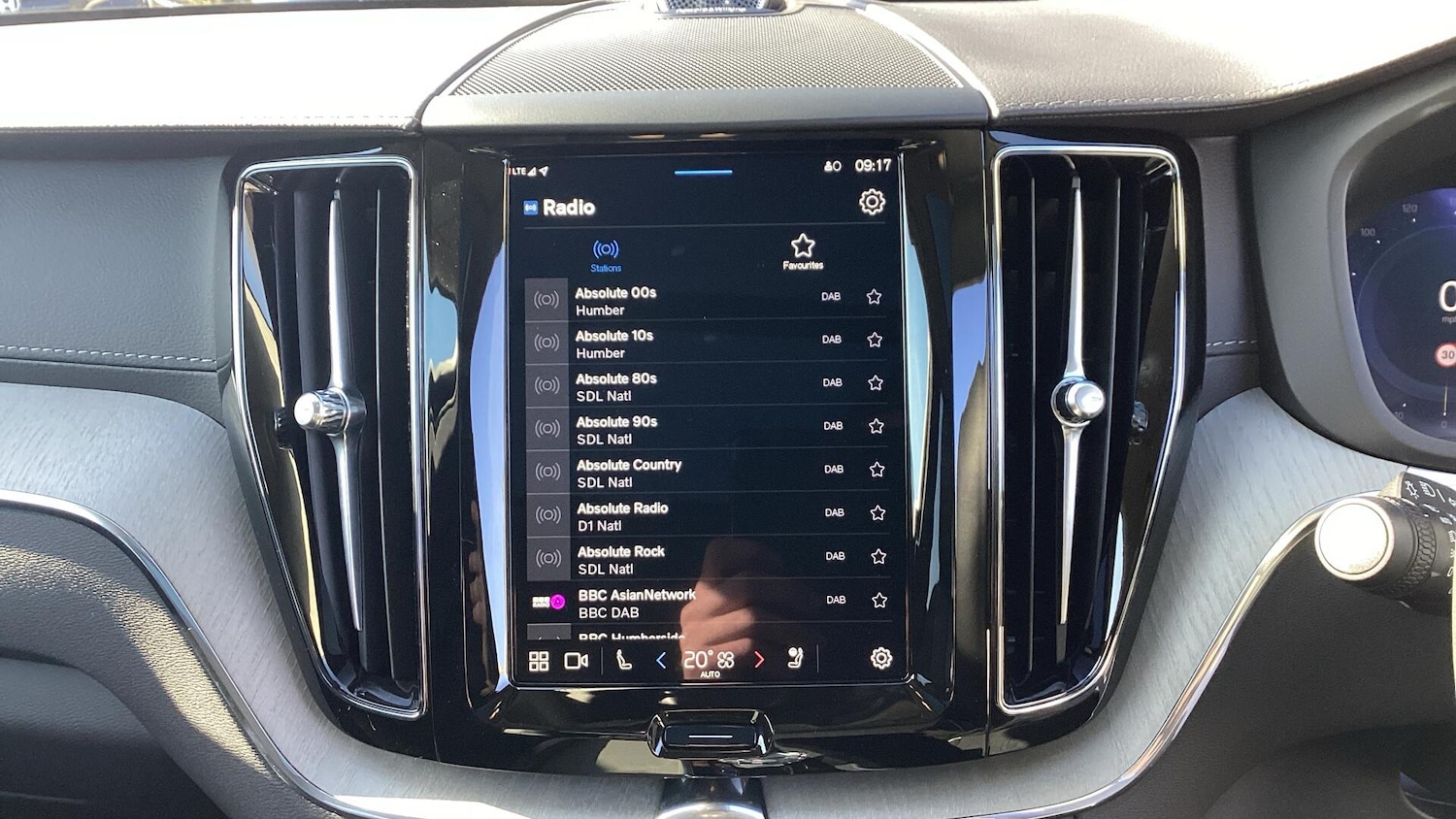 Used Volvo XC60 2025 for sale - 76484570: Photo 30