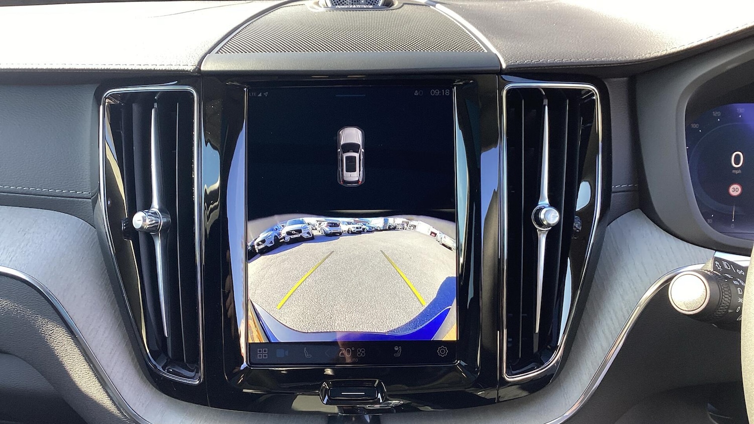 Used Volvo XC60 2025 for sale - 76484570: Photo 32