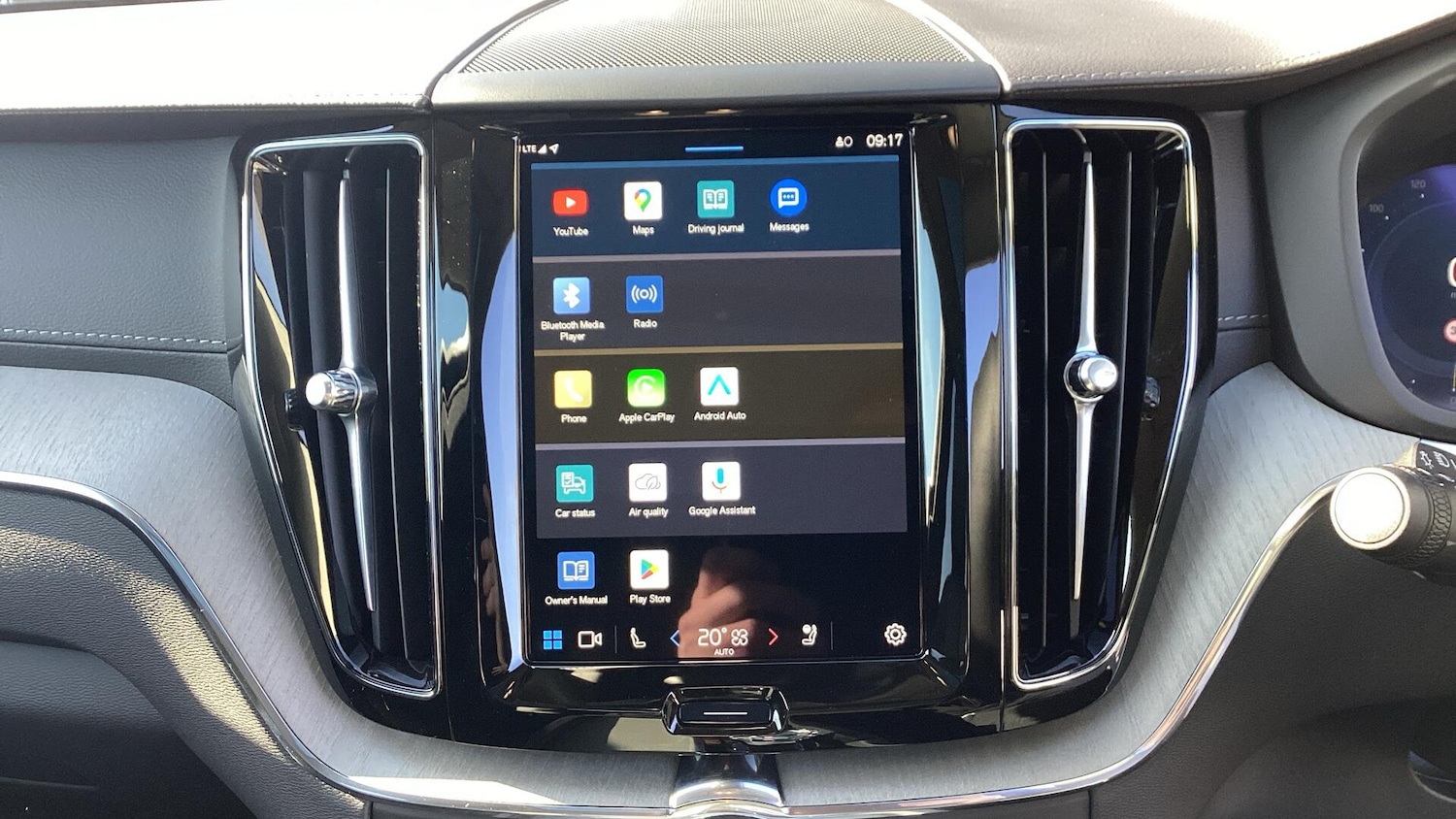 Used Volvo XC60 2025 for sale - 76484570: Photo 36