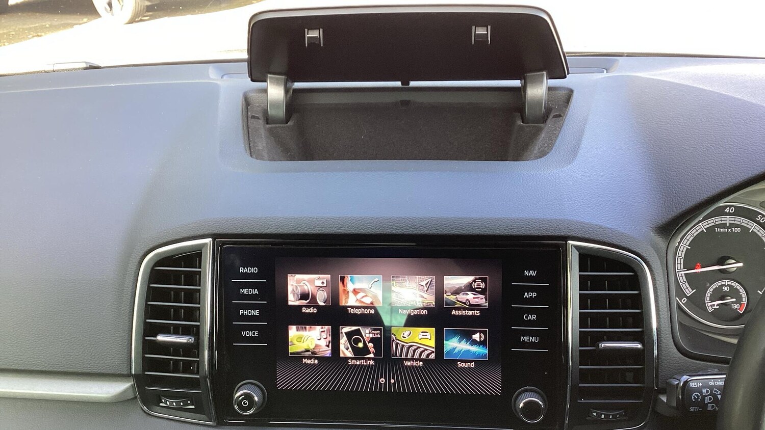 Used Skoda Karoq 2020 for sale - 76521687: Photo 96