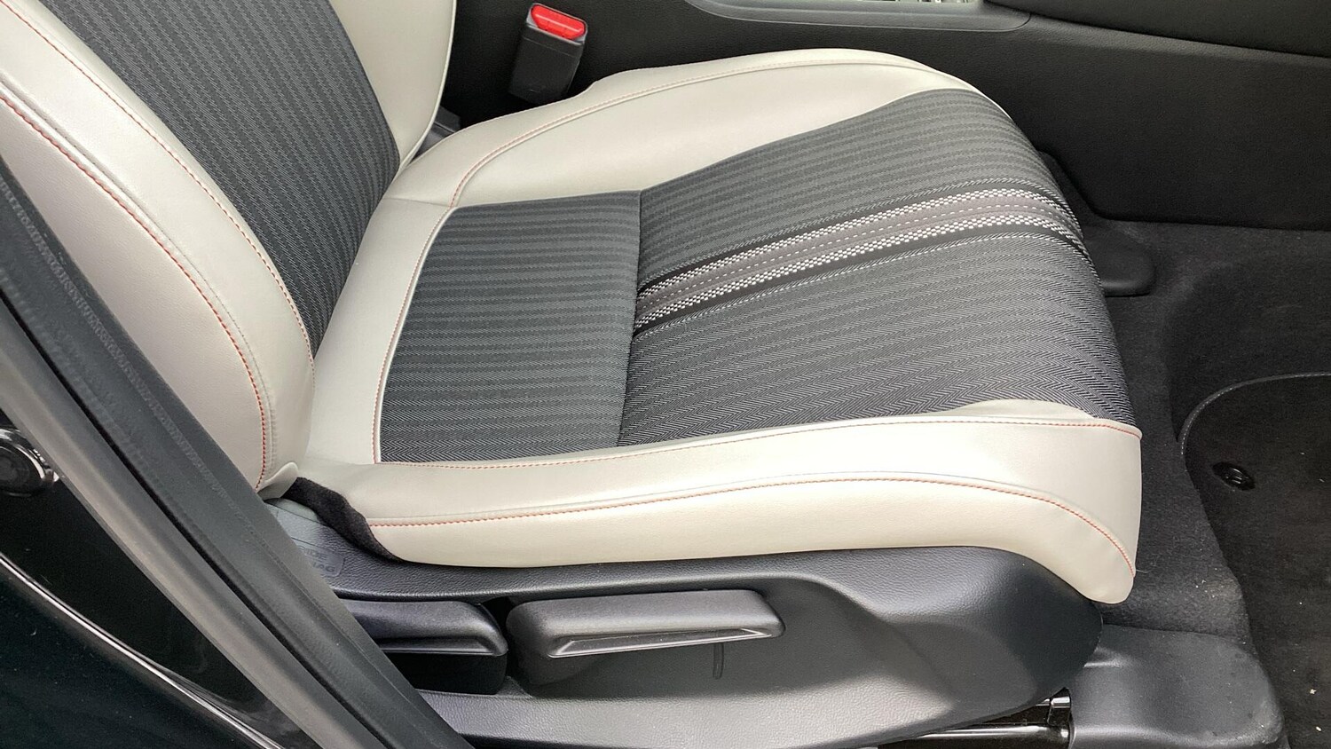 Used Honda HR-V 2023 for sale - 77612401: Photo 42