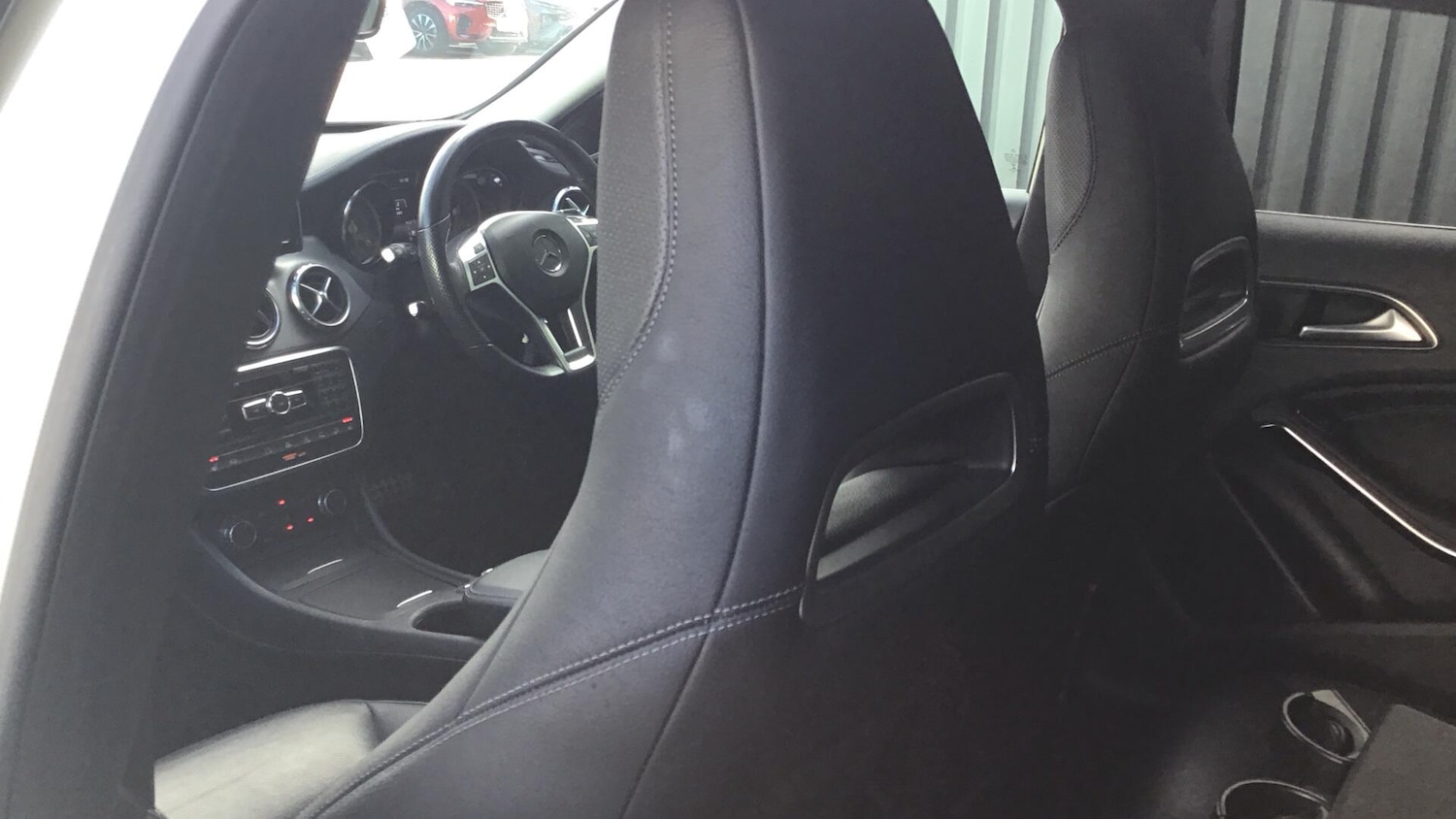 Used Mercedes-Benz GLA 2015 for sale - 76499918: Photo 39