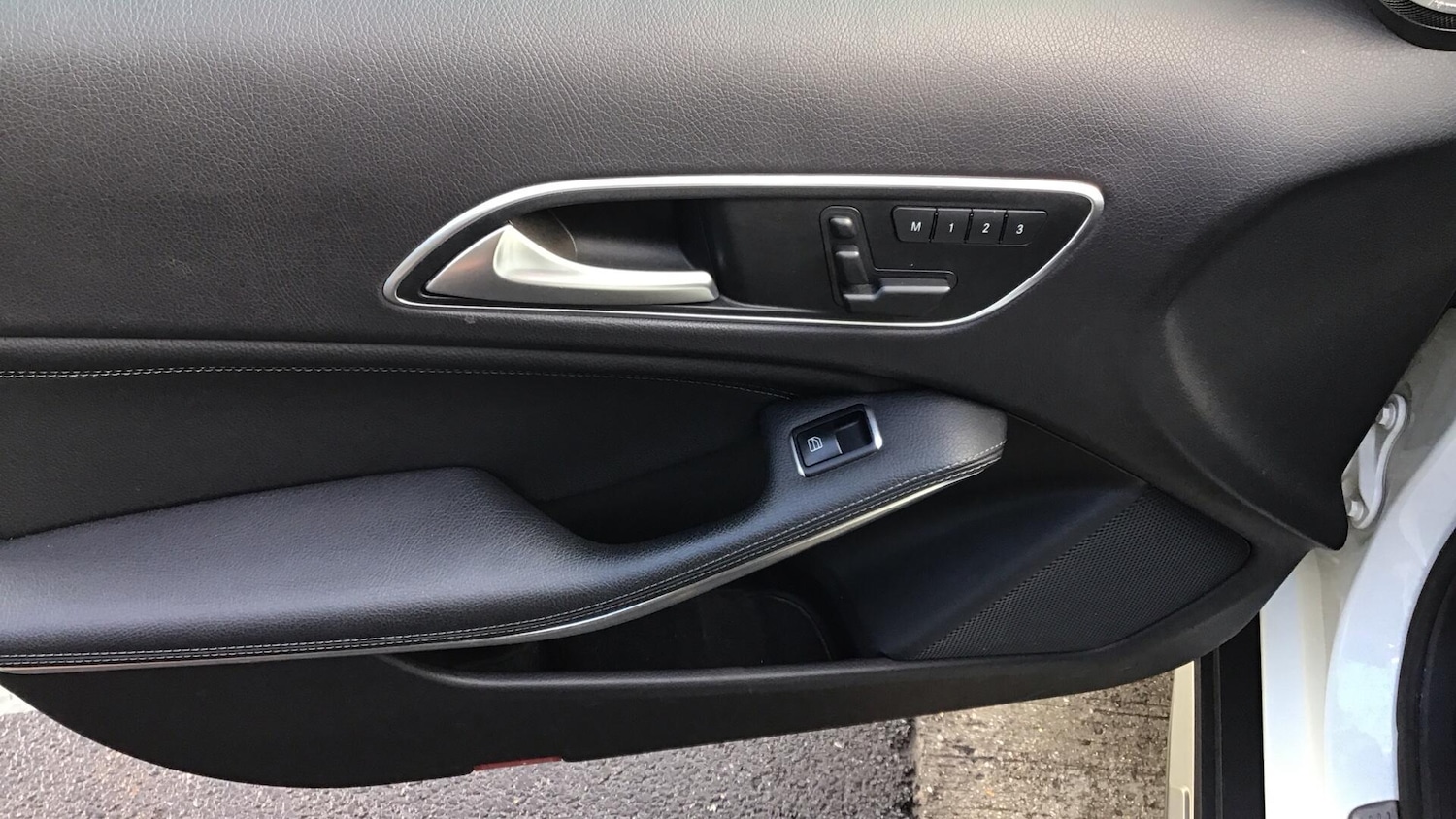 Used Mercedes-Benz GLA 2015 for sale - 76499918: Photo 40