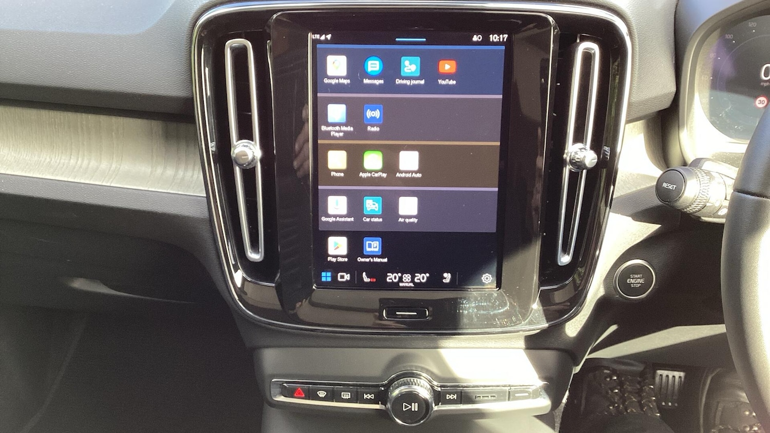 Used Volvo XC40 2025 for sale - 76085503: Photo 12