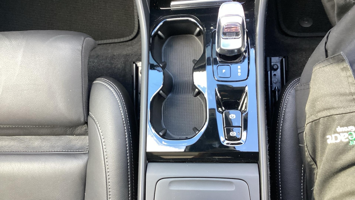 Used Volvo XC40 2025 for sale - 76085503: Photo 16