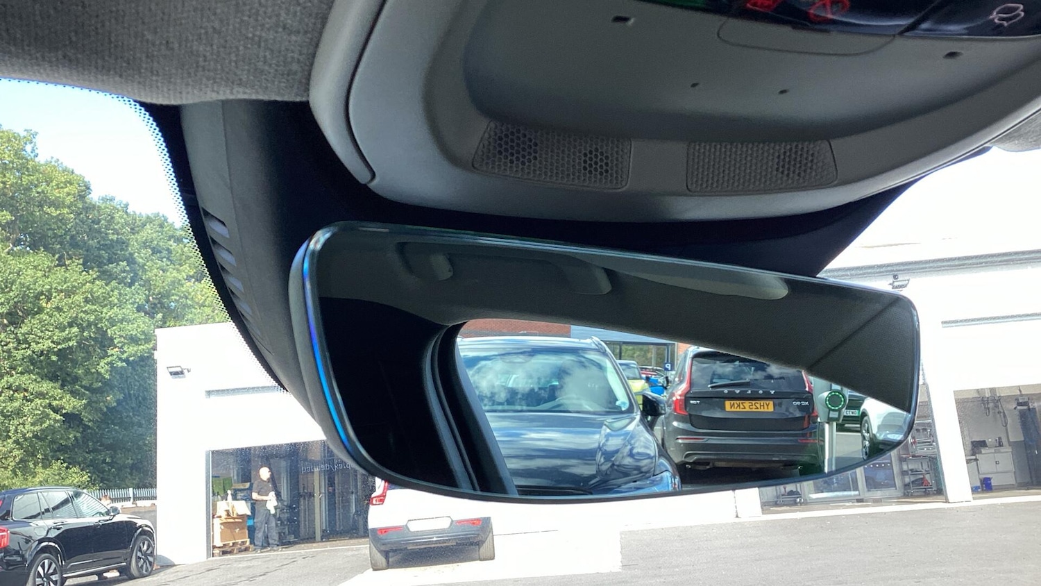 Used Volvo XC40 2025 for sale - 76085503: Photo 21