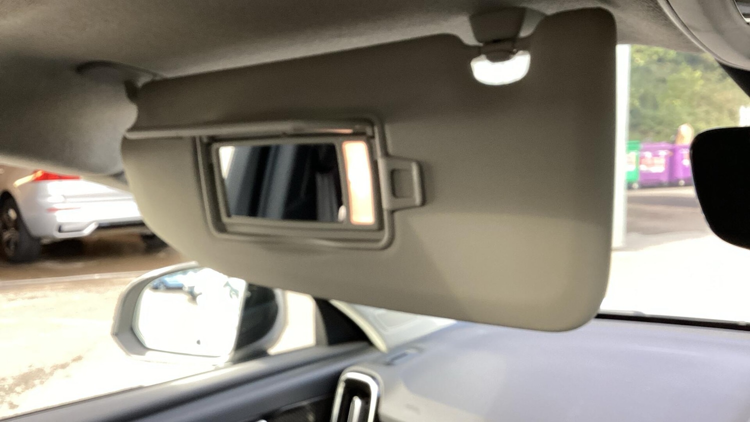 Used Volvo XC40 2025 for sale - 76085503: Photo 23