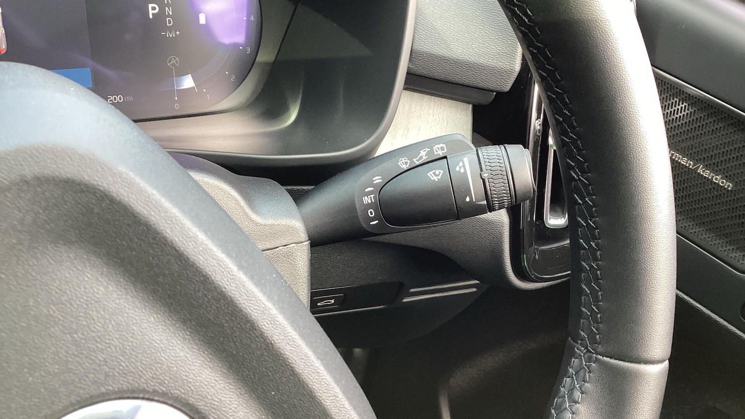 Used Volvo XC40 2025 for sale - 76085503: Photo 29
