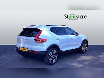 Used Volvo XC40 2025 for sale - 76085503: Photo 2