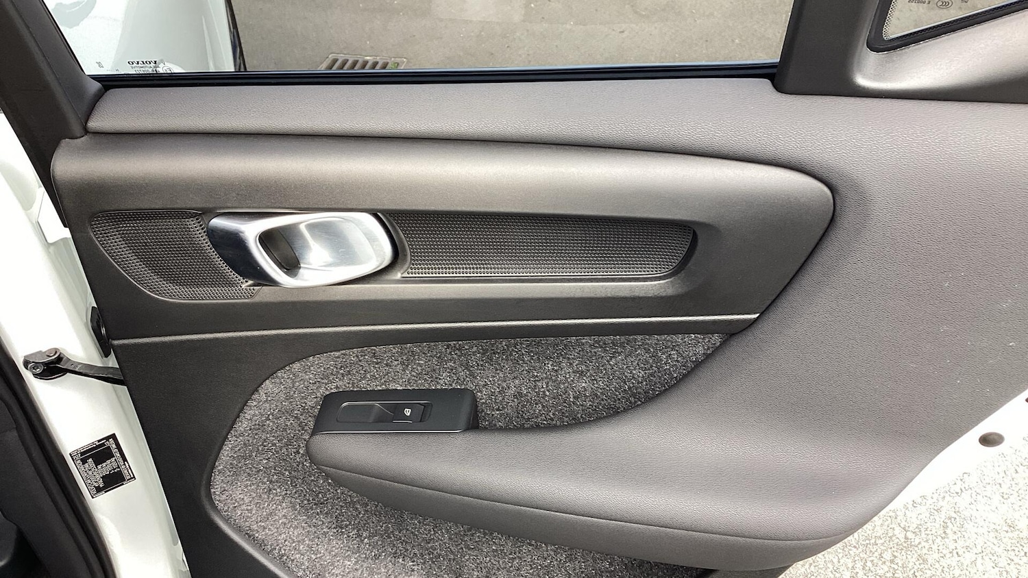 Used Volvo XC40 2025 for sale - 76085503: Photo 37