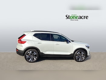 Used Volvo XC40 2025 for sale - 76085503: Photo 3