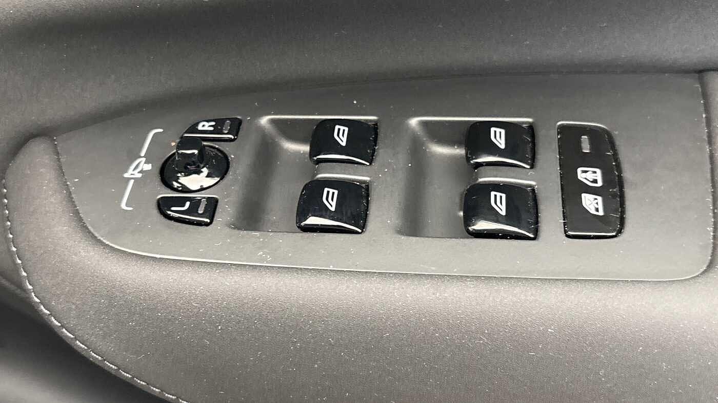 Used Volvo XC90 2025 for sale - 77330689: Photo 24