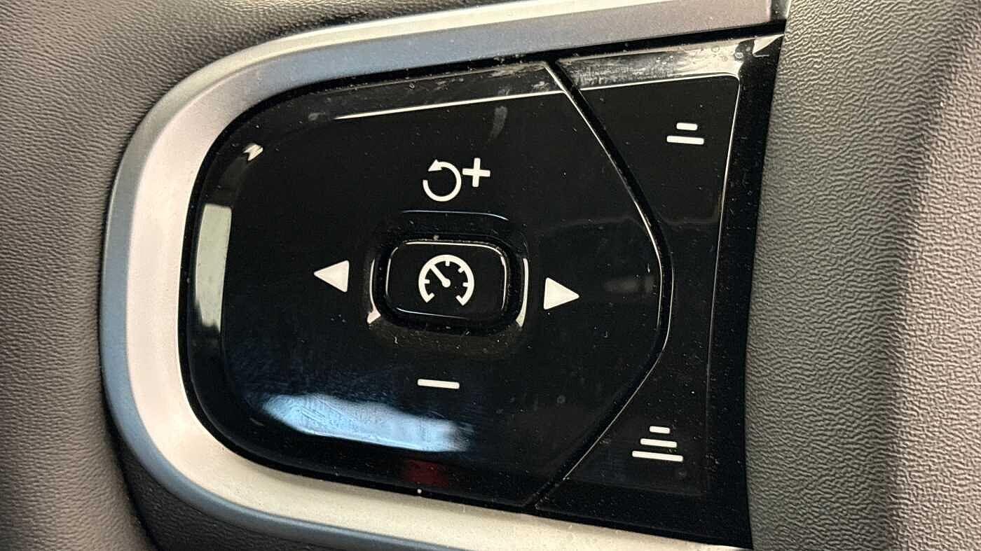 Used Volvo XC90 2025 for sale - 77330689: Photo 30